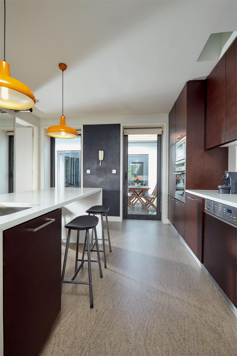 得高葡萄牙軟木進(jìn)口地板|細(xì)水長流,溫暖如初 圖片 2 得高葡萄牙軟木進(jìn)口地板|細(xì)水長流,溫暖如初 圖片 2