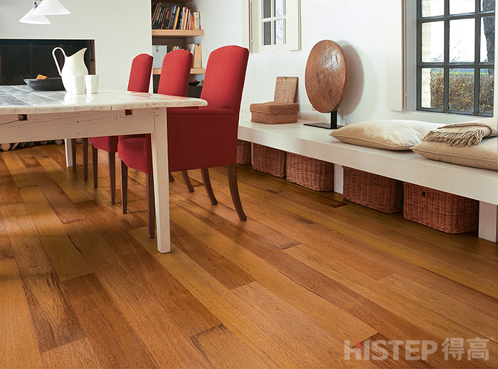 實木復(fù)合地板為什么選擇得高地板牌子? 三層實木復(fù)合地板2 實木復(fù)合地板為什么選擇得高地板牌子? 三層實木復(fù)合地板2